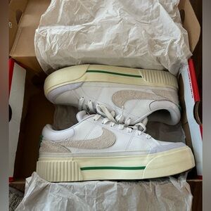 Nike White/Green Women’s Court Legacy Lift Sneakers